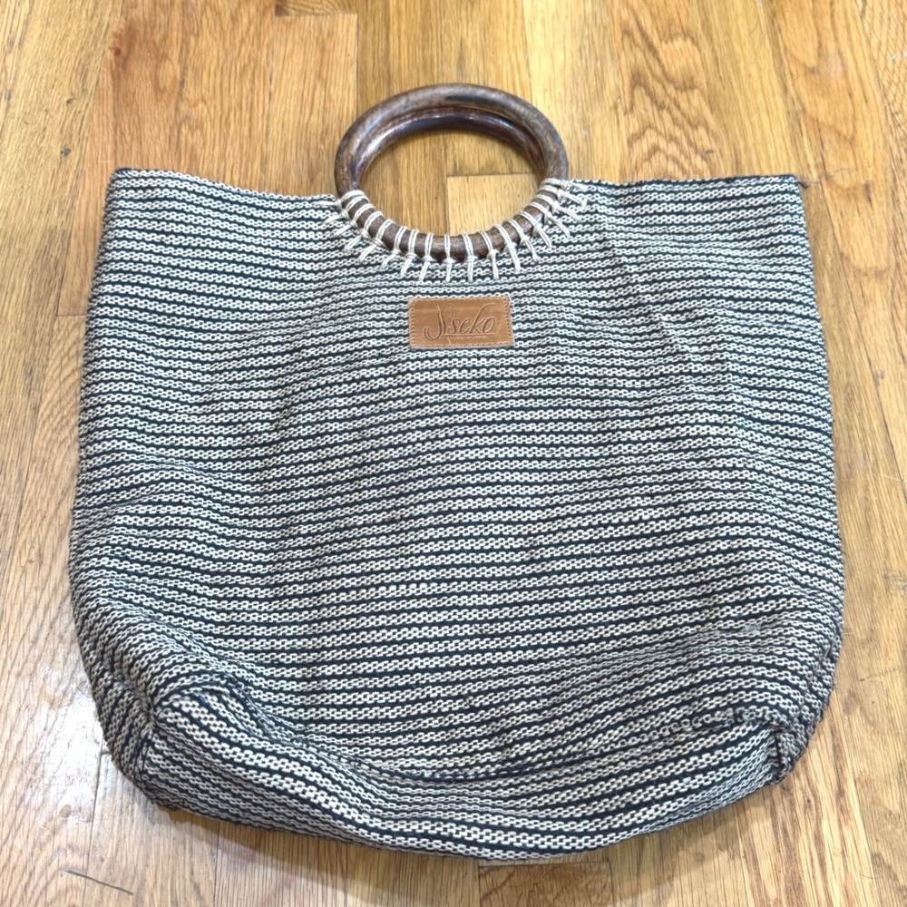 Sseko Designs Woven Striped Tote Bag Black Cream Wood Ring Handle Handcrafted